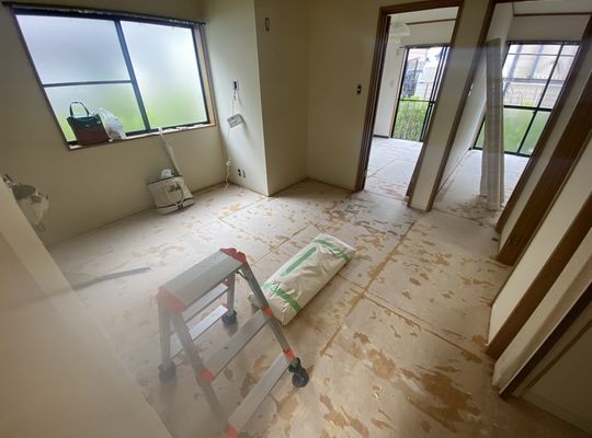 磐田市　クロス張り替え