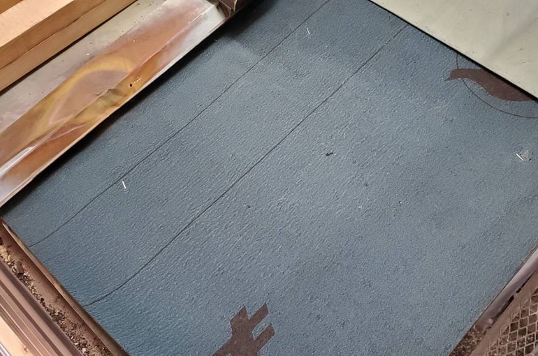施工中